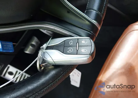 2018 Maserati Ghibli S Q4 Gransport z USA, uszkodzony, nr VIN ZAM57YTSXJ1267490